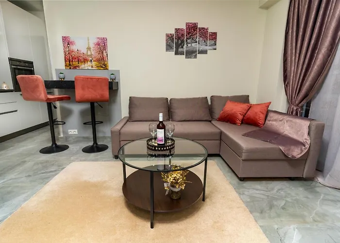 Olina's Luxury Tríkala